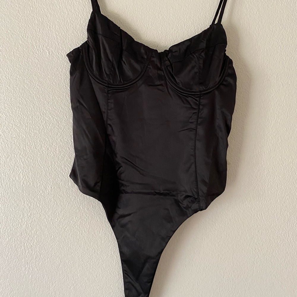 Fashionnova - Short and Sweetheart Satin Bodysuit
